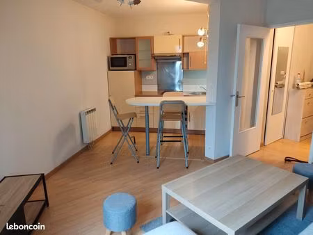 appartement meublé soigné 40m2 1 chambre parking