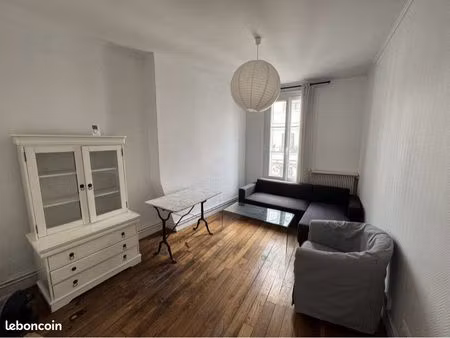 appartement à louer 32m2 meublé - rue danton