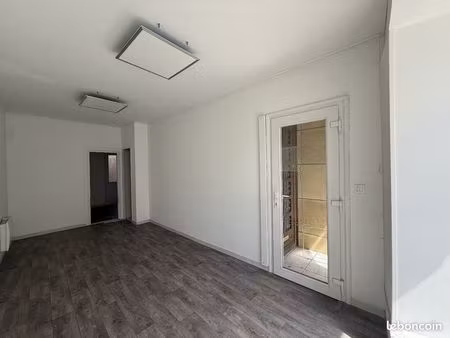 bureaux 27 m² cognac