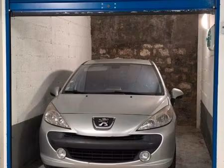 location box privé sécurisé avec prise électrique – boulogne / roland-garros / parc des pr
