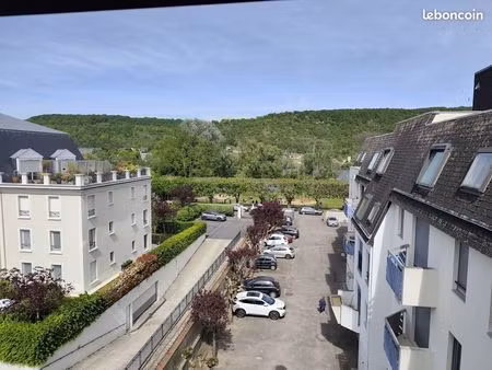 studio 1 pièce 26 m²