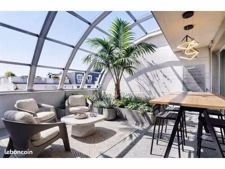 bureau 546 m²