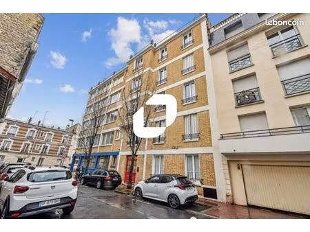 bureau 478 m²