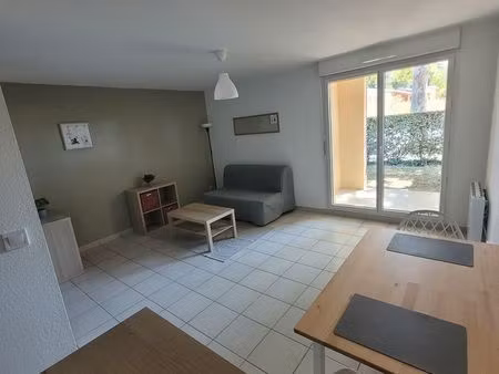 appartement t2 meublé 41 m² – proche gare - avec piscine