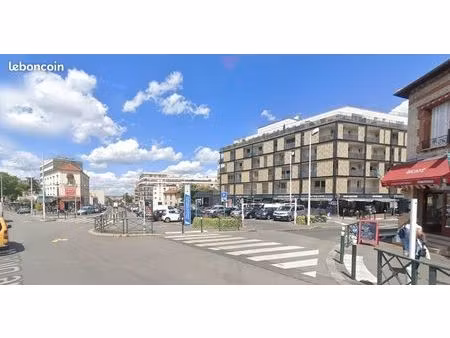 boutique 405 m² nanterre