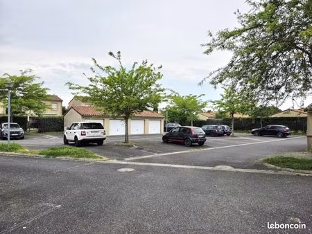 parking 13 m² merville