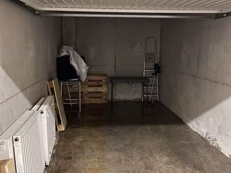 box garage