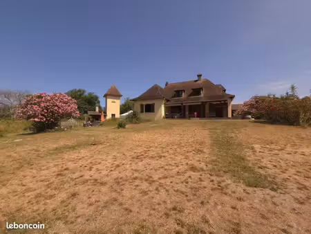 maison 6 pièces 188 m²