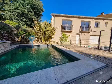 villa 5 pièces 106 m²