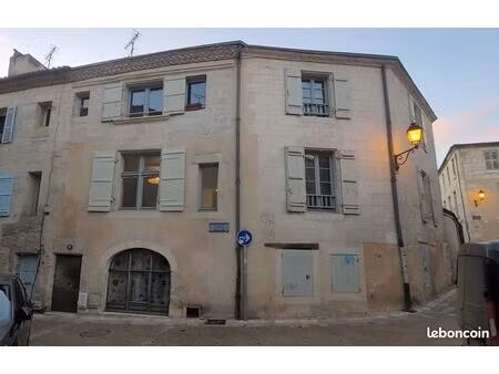 immeuble avec 4 appts dans le vieux périgueux