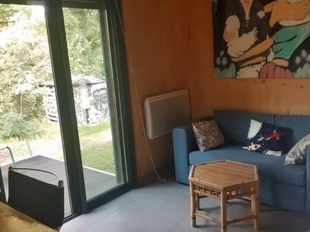 petit studio indépendant