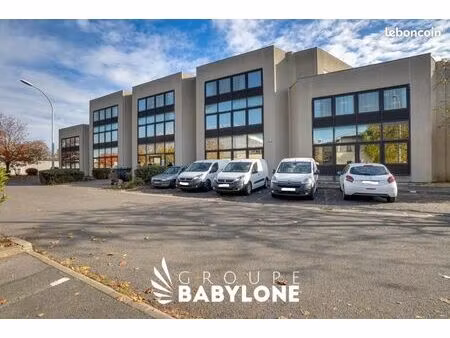 bureaux 950 m²