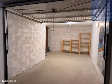 parking/box valras-plage