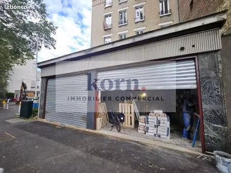 local commercial 84 m²