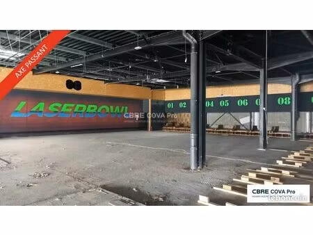 local commercial 656 m²