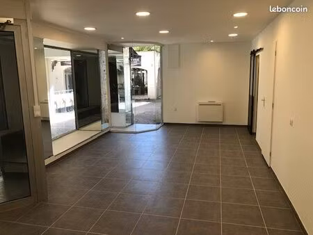 local commercial 45 m² lons-le-saunier