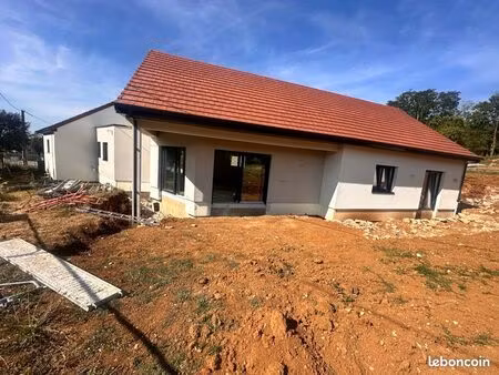 maison neuve t4 – 123 56 m² avec terrain d'environ 1 000 m² – sampans – 355 000
