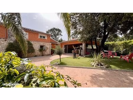 villa d'exception à saint-privat-des-vieux clé en main