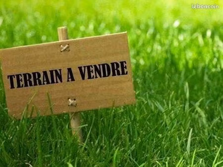 terrain 1631 m² hagetmau