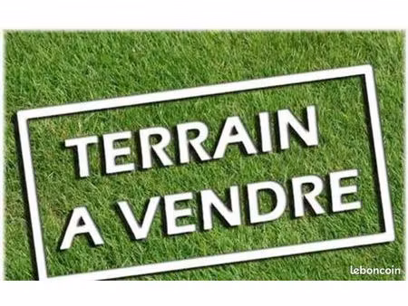 terrain 4 500 m² maille