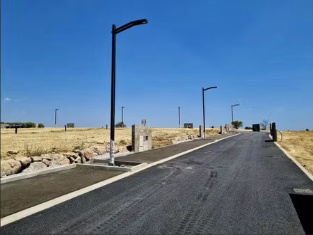 vente terrain 659 m² à poilhes (34310)  119 000 €