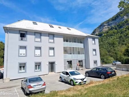 immeuble 525 m² saint-claude