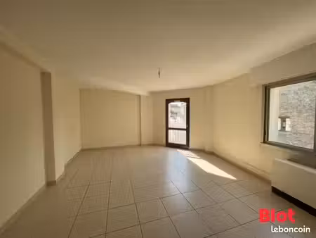 appartement 2 pièces 52 m²
