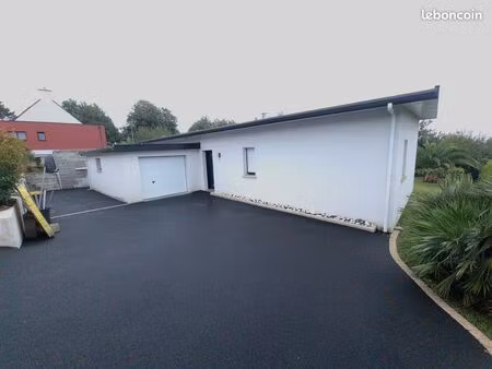 maison de plein pied avec dépendance de 20m²