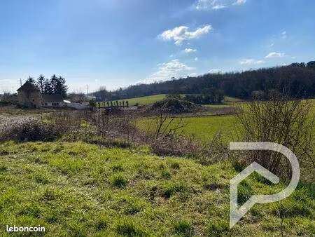 terrain 13110 m² dole