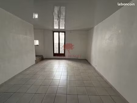 maison de village 2 pièces 77 m²