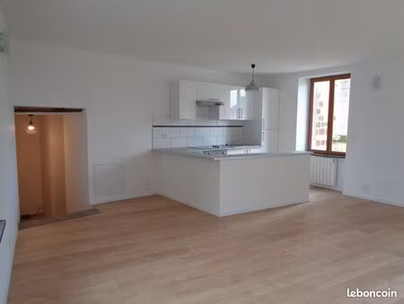 grand t2 à louer libre de suite