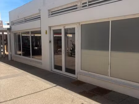 local commercial à louer
