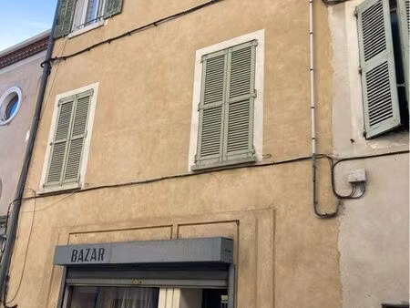 idéal investisseur renta 11% murs commerciaux vendu loué centre ville nimes