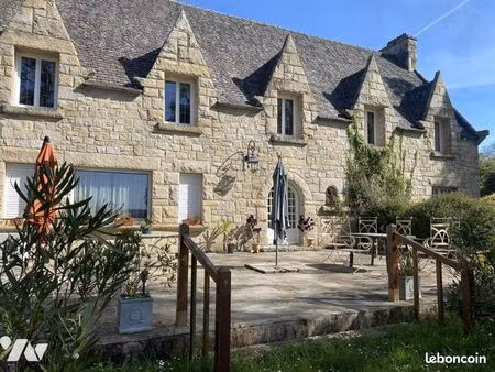 maison 10 pièces 380 m²