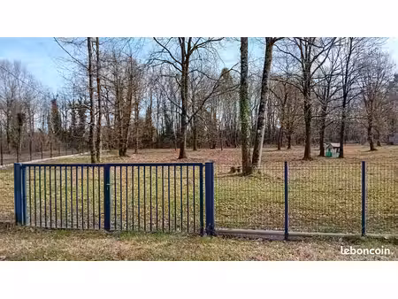 vente terrains de 992 m² et 1 147 m² viabilisé én eau et semi cloturé