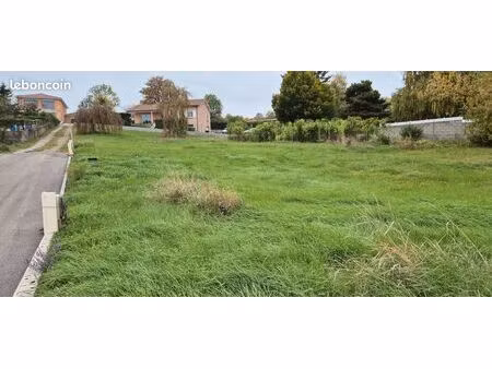 terrain 759 m² saint prim