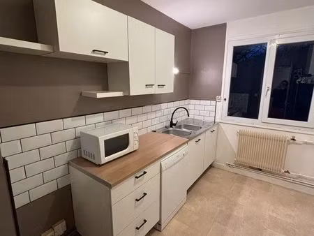 appartement f4 rénové 75 m² avec balcon et cave – rozelay