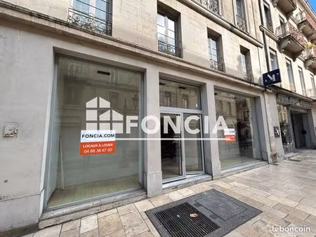 local commercial 215 m²