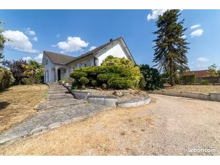 pavillon 5 pièces 126 m²