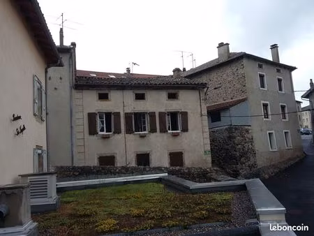 maison semi-enterrée