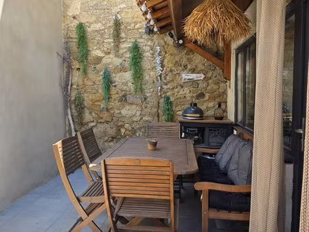 maison de village 107m2  4 pièces avec extérieur