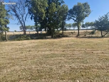 terrain 745 m² bretx