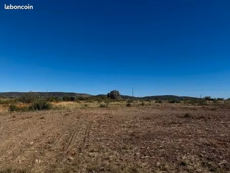 terrain 300 m² poussan