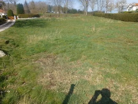terrain de 1128 m2 à 60 le m2