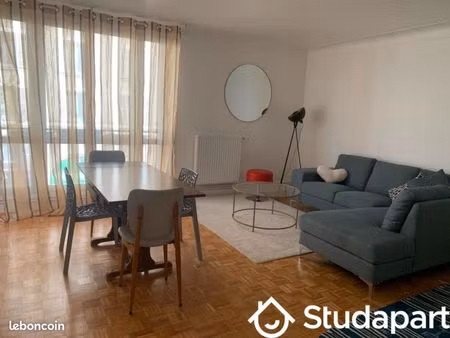 chambre 1 pièce 11 m²