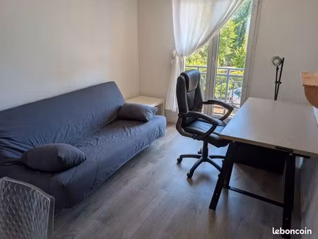 location studio meublé