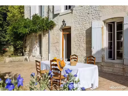 château 7 pièces 192 m²