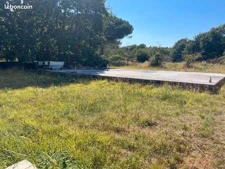 terrain 750 m² grayan et l hopital