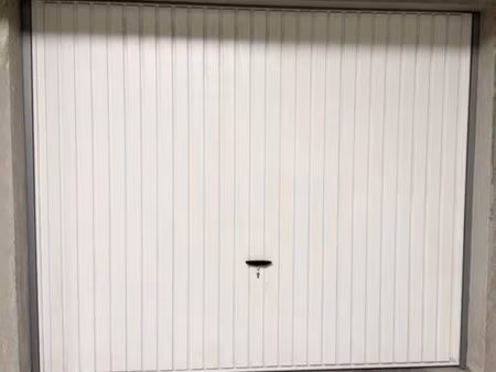 garage fermé à vendre – résidence sécurisée à tullins ◊