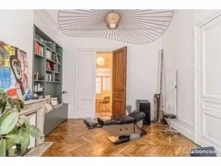 bureaux 69 m² bordeaux